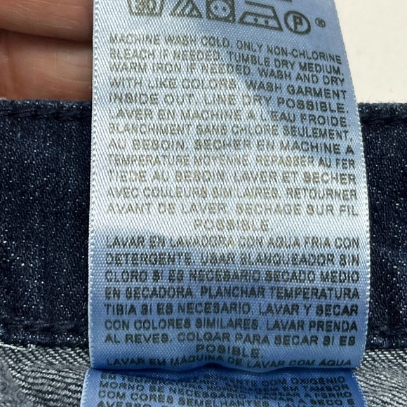 Levi's Genuinely Crafted Flared Low-Rise Dark Wash Jeans Size 7M - Picture 7 of 10